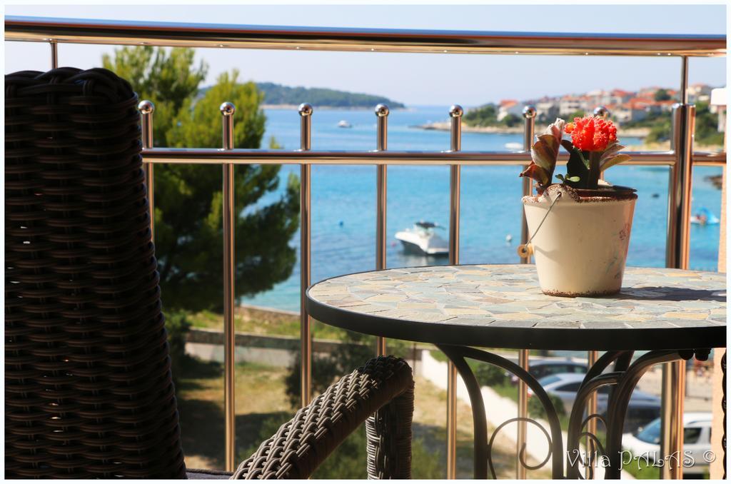 Villa Palas Apartments 2 Рогозница Екстериор снимка